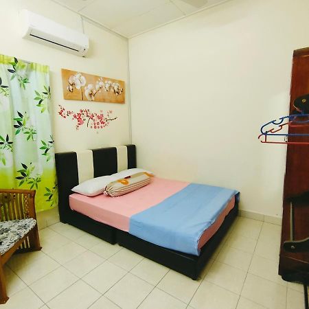Hanaa Homestay Meru Ipoh Kültér fotó