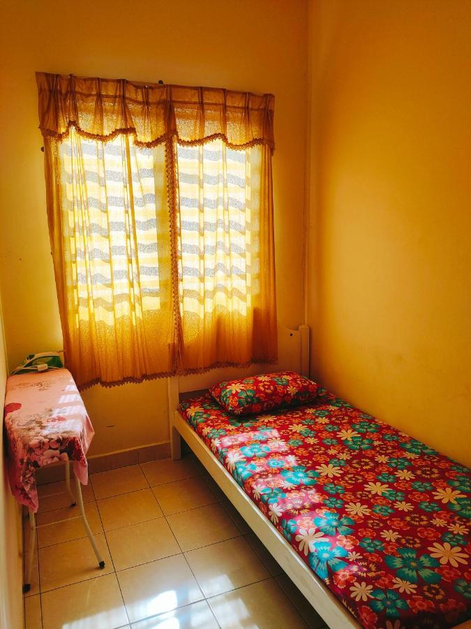 Hanaa Homestay Meru Ipoh Kültér fotó