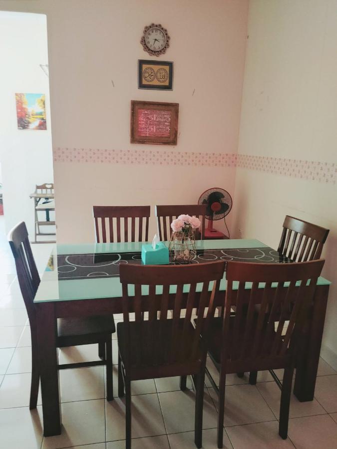 Hanaa Homestay Meru Ipoh Kültér fotó