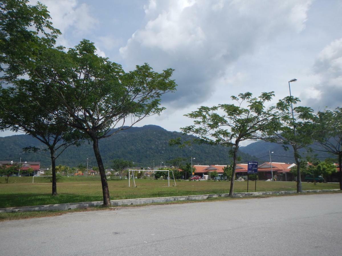 Hanaa Homestay Meru Ipoh Kültér fotó